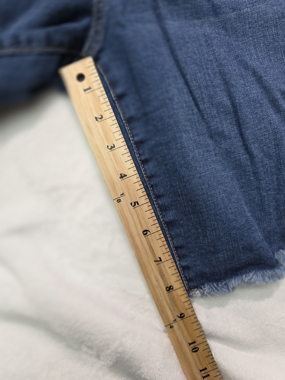 Womens ana Mid-Rise Denim Jean Bermuda Shorts - Picture 5 of 7